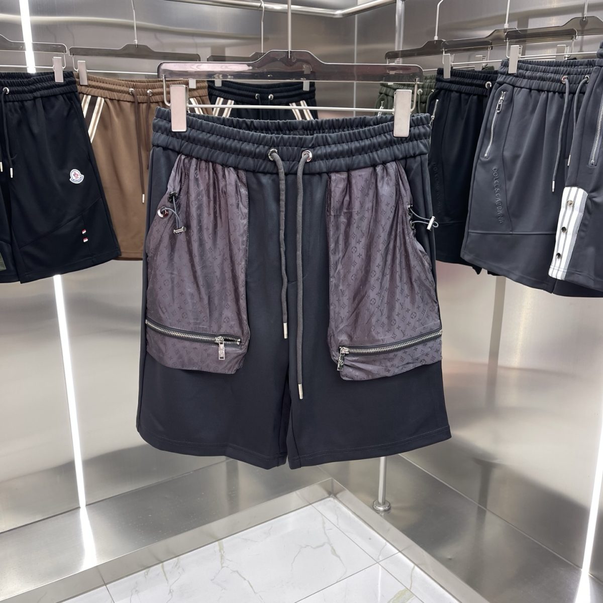 Louis Vuitton Shorts M-3XL - Image 1