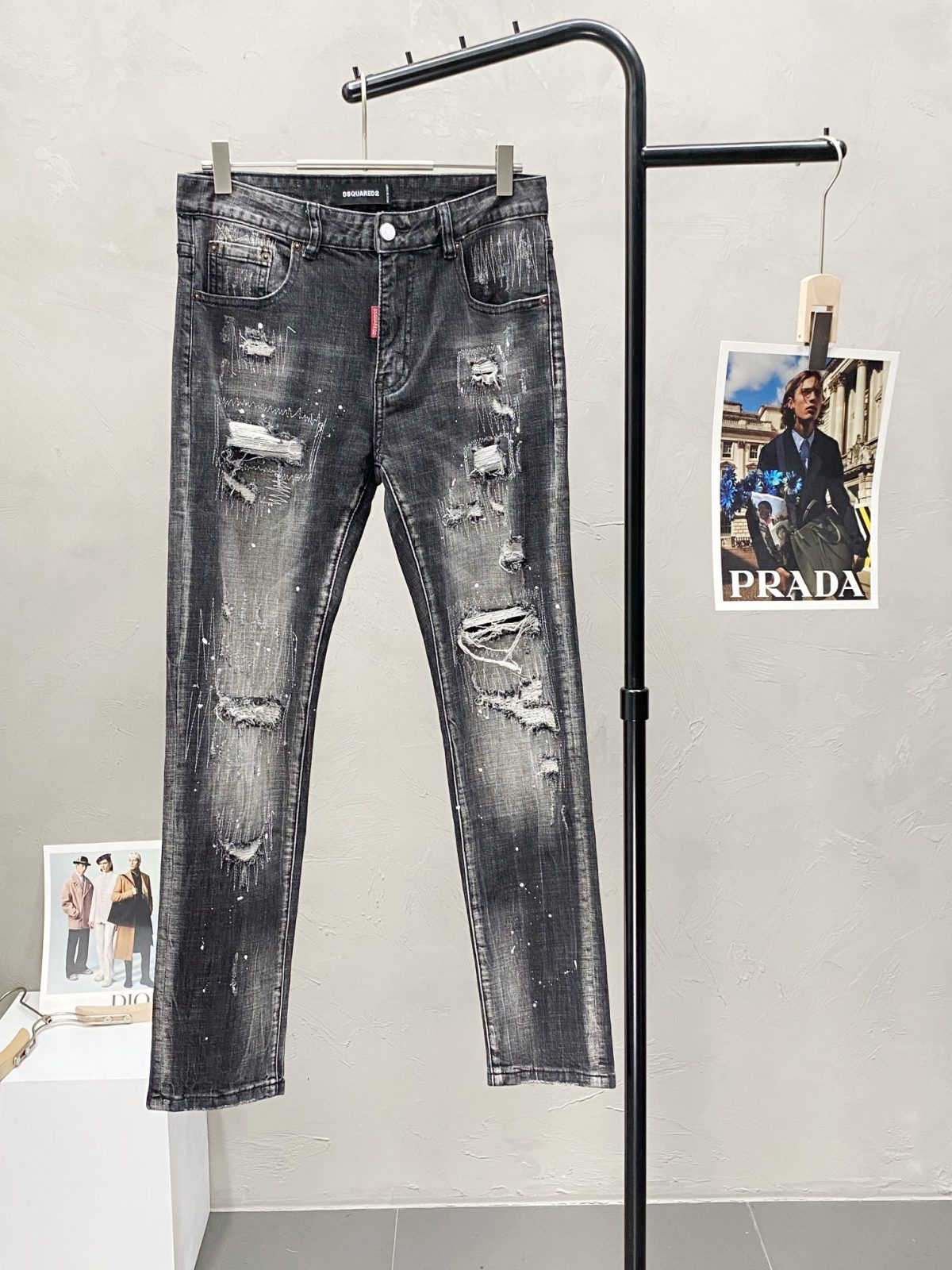 Dsquared Jeans Men Size 28-38 - Image 1