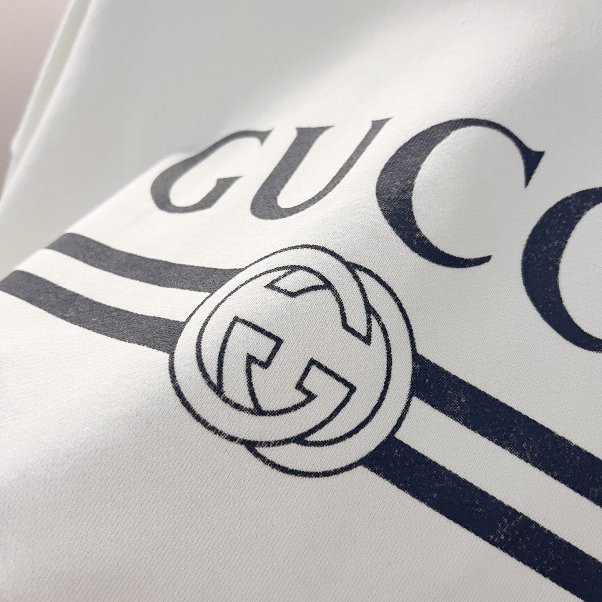 Gucci Unisex Sweatshirt Size S-XL - Image 4