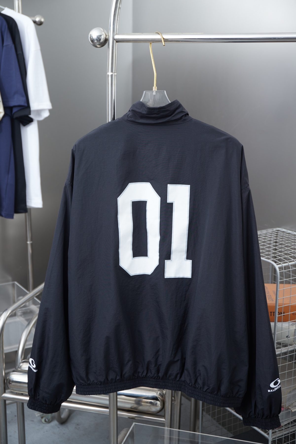 Balenciaga Embroider Jacket Size S-XL - Image 8