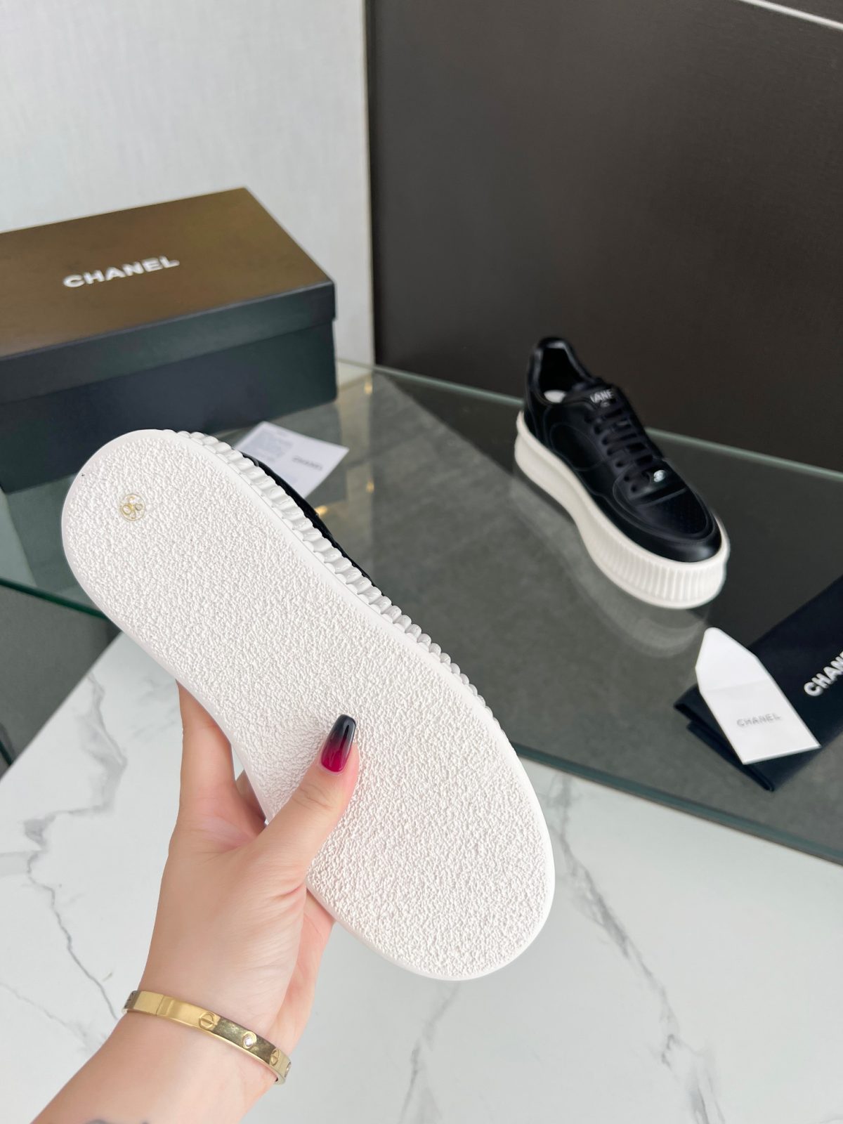 Chanel Sneaker Size 36-40 - Image 7