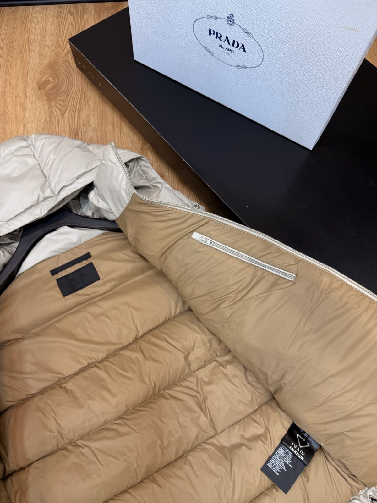 Prada Unisex Winter Jacket Size 48-56 - Image 7