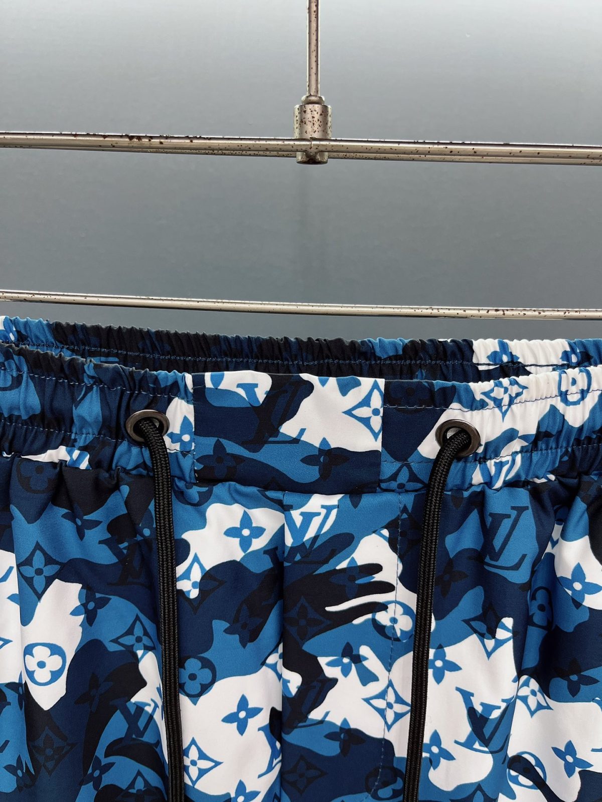 Louis Vuitton Beach Pants Size M-XXXL - Image 3