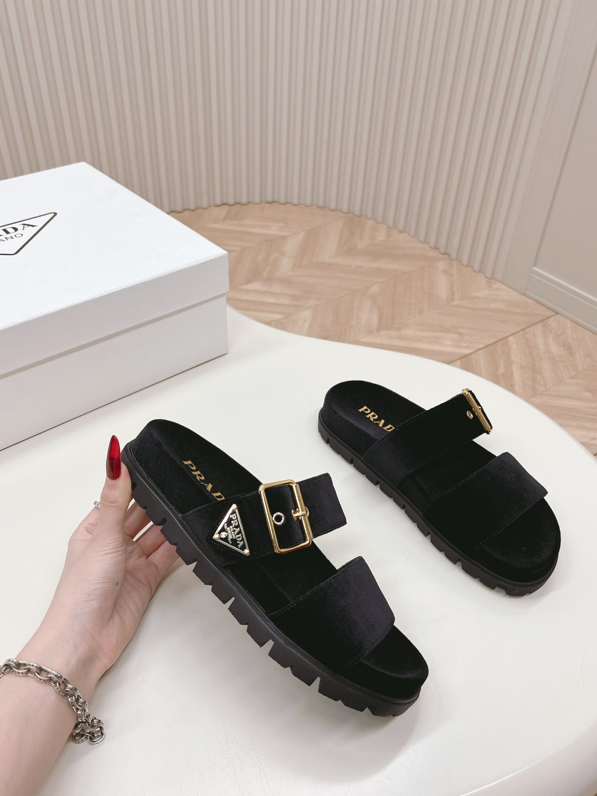Prada 2024ss Slippers Size 36-40 - Image 5