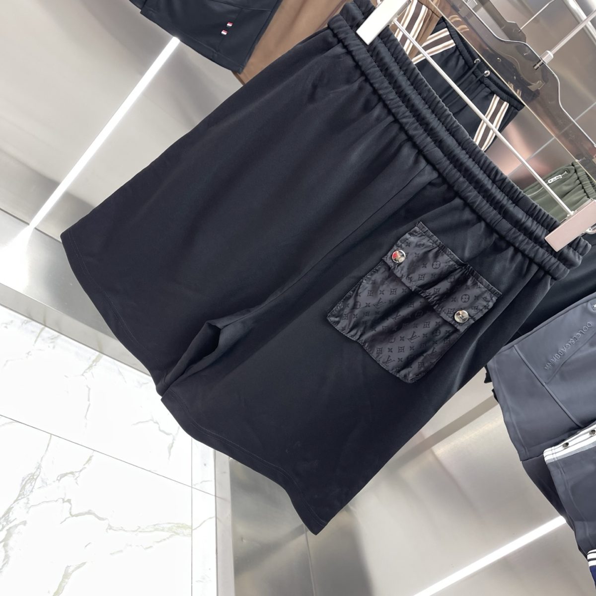 Louis Vuitton Shorts M-3XL - Image 9