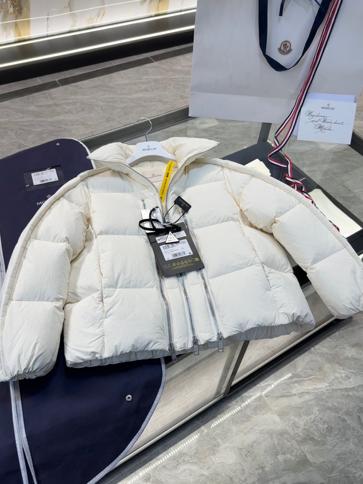 Moncler x Willow Smith YAEL Women Down Jacket Size S-L - Image 3