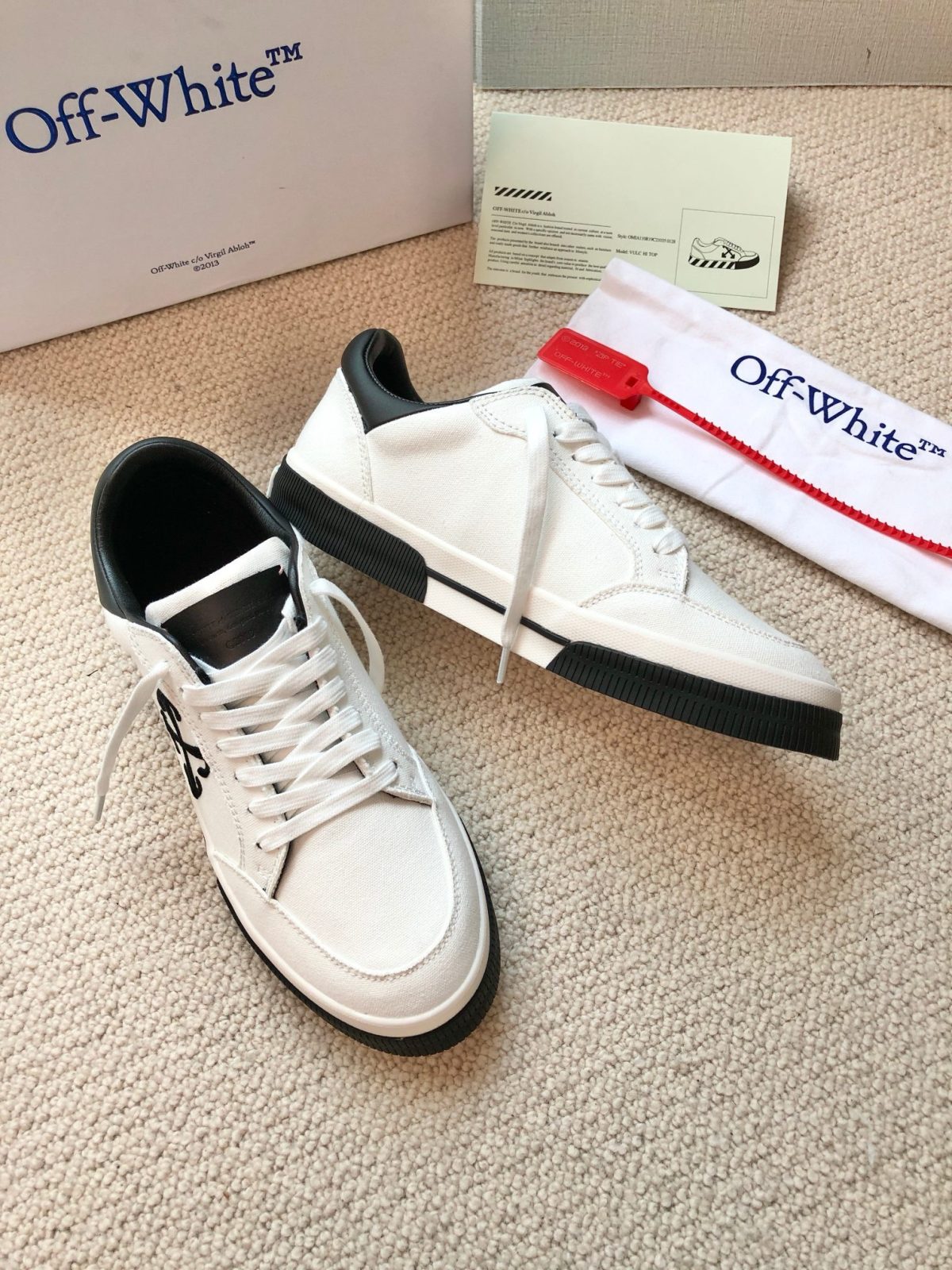 OFF White 2024ss New Low Vulcanized Sneaker Size 36-45 - Image 5