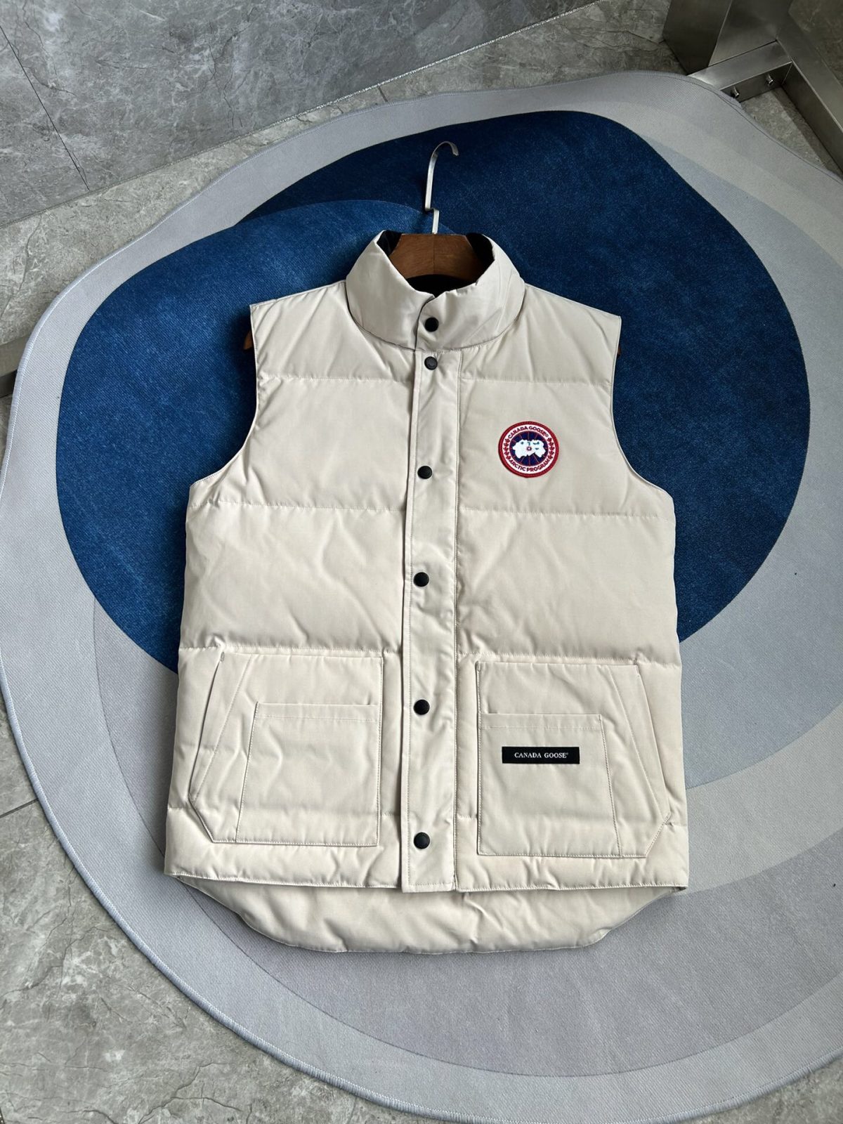 Canada Goose E20 Freestyle Vest-WD Men Winter Vest Size S-XXL - Image 3