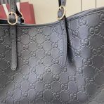 Gucci GG Emblem Women Shopping Bags Size 38*25*15cm - Image 5