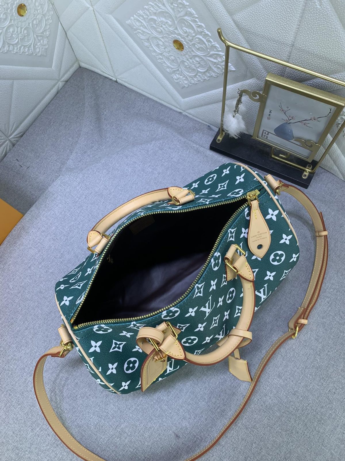 Louis Vuitton Speedy P9 Bandoulière 30 Monogram Leather Travel Bags Size 30*21*7cm - Image 9