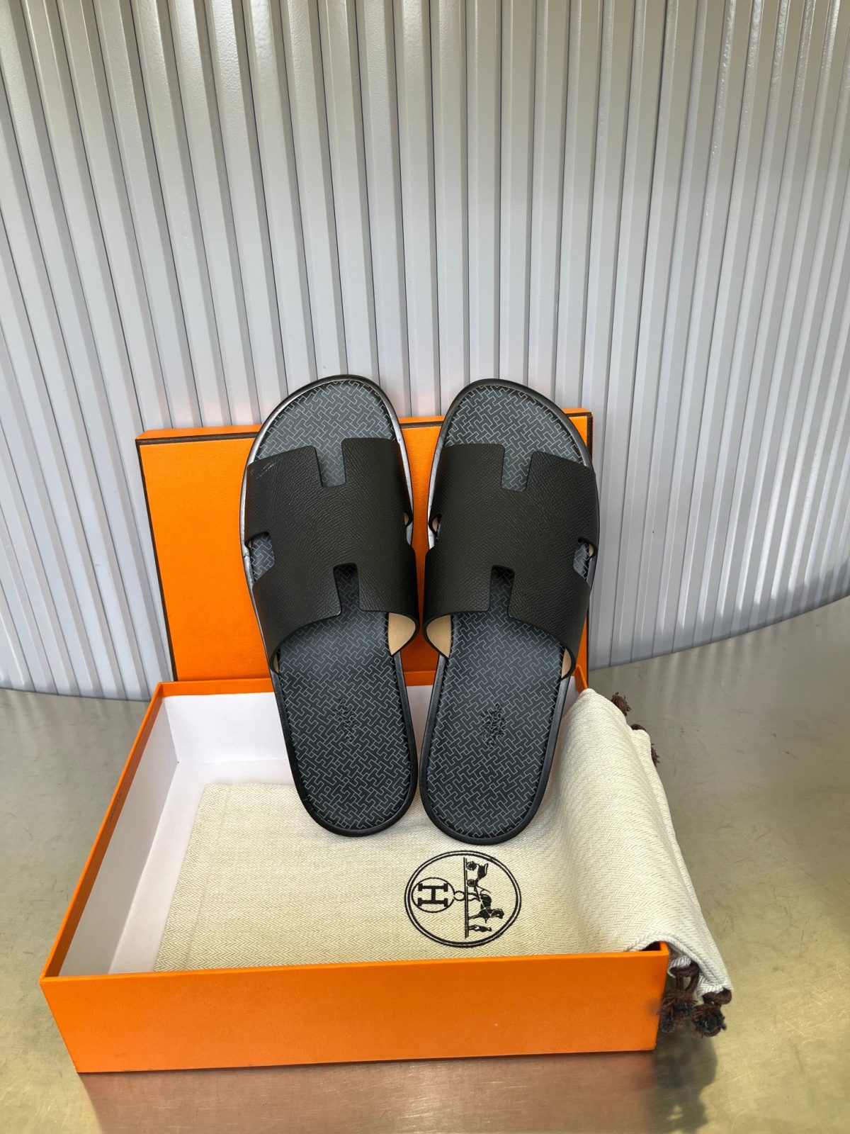 Hermes lzmir Sandals Size 40-45 - Image 8