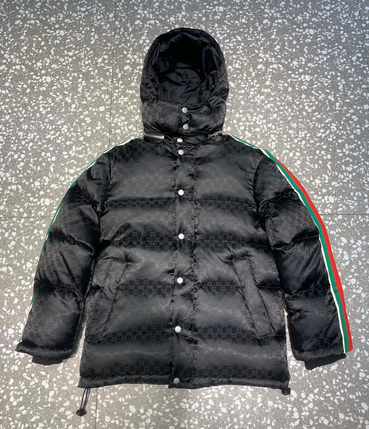 Gucci Winter Down Jacket Size S-2XL - Image 5