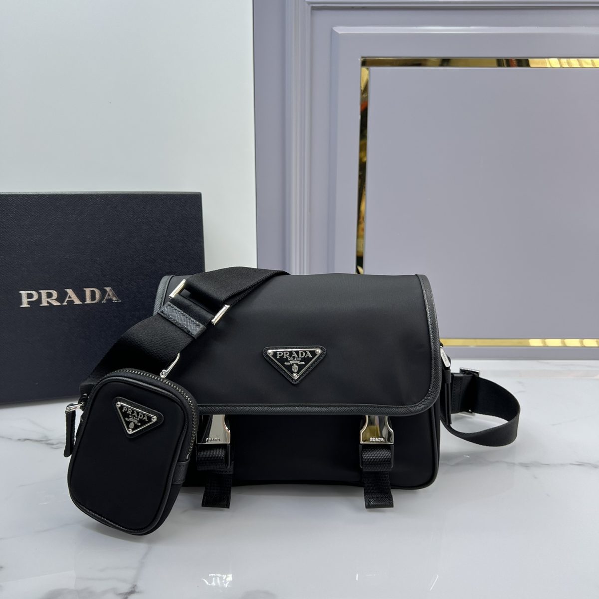 Prada 2VD034 Re-Nylon and Saffiano Leather Shoulder Bags Size 22*16*8.5cm - Image 3