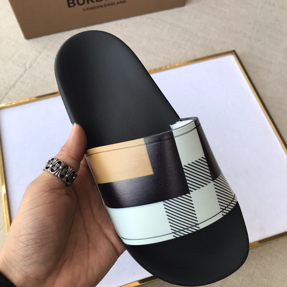 Burberry Mens Women Sandals Gr. 36-46 - Image 5