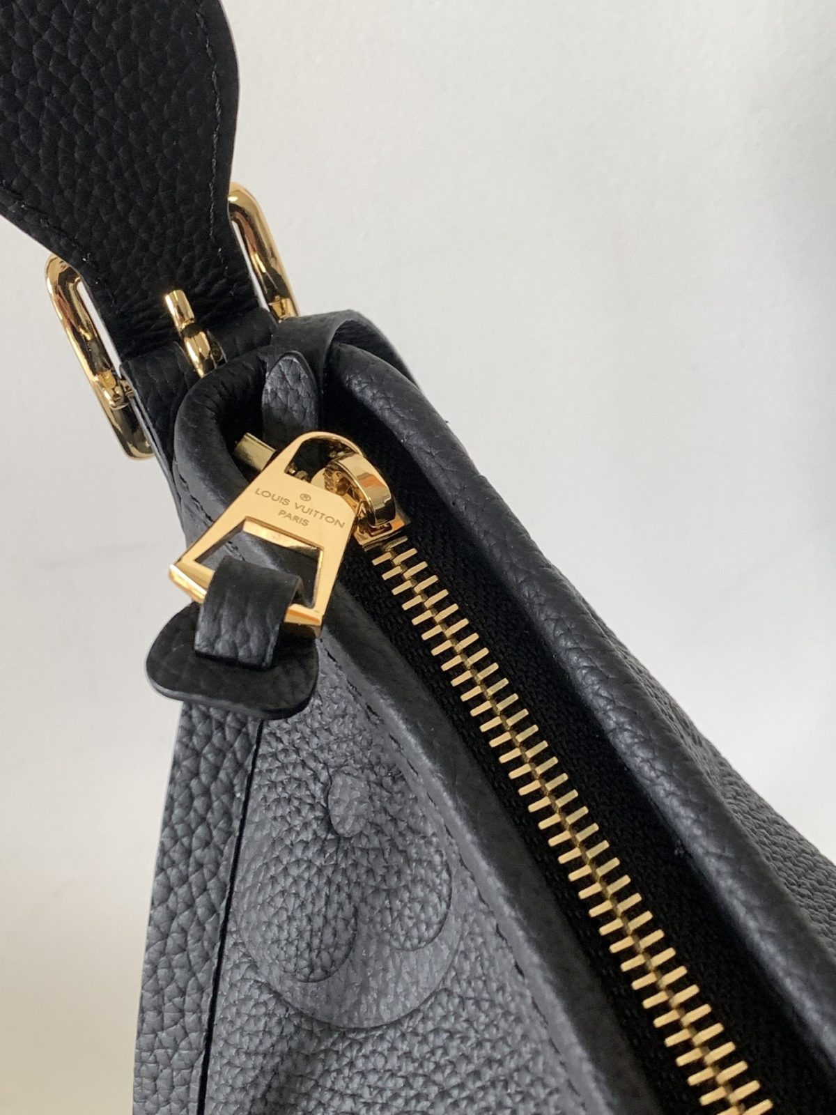 Louis Vuitton M46288 CarryAll Women Bags Size 29*24*12cm - Image 6