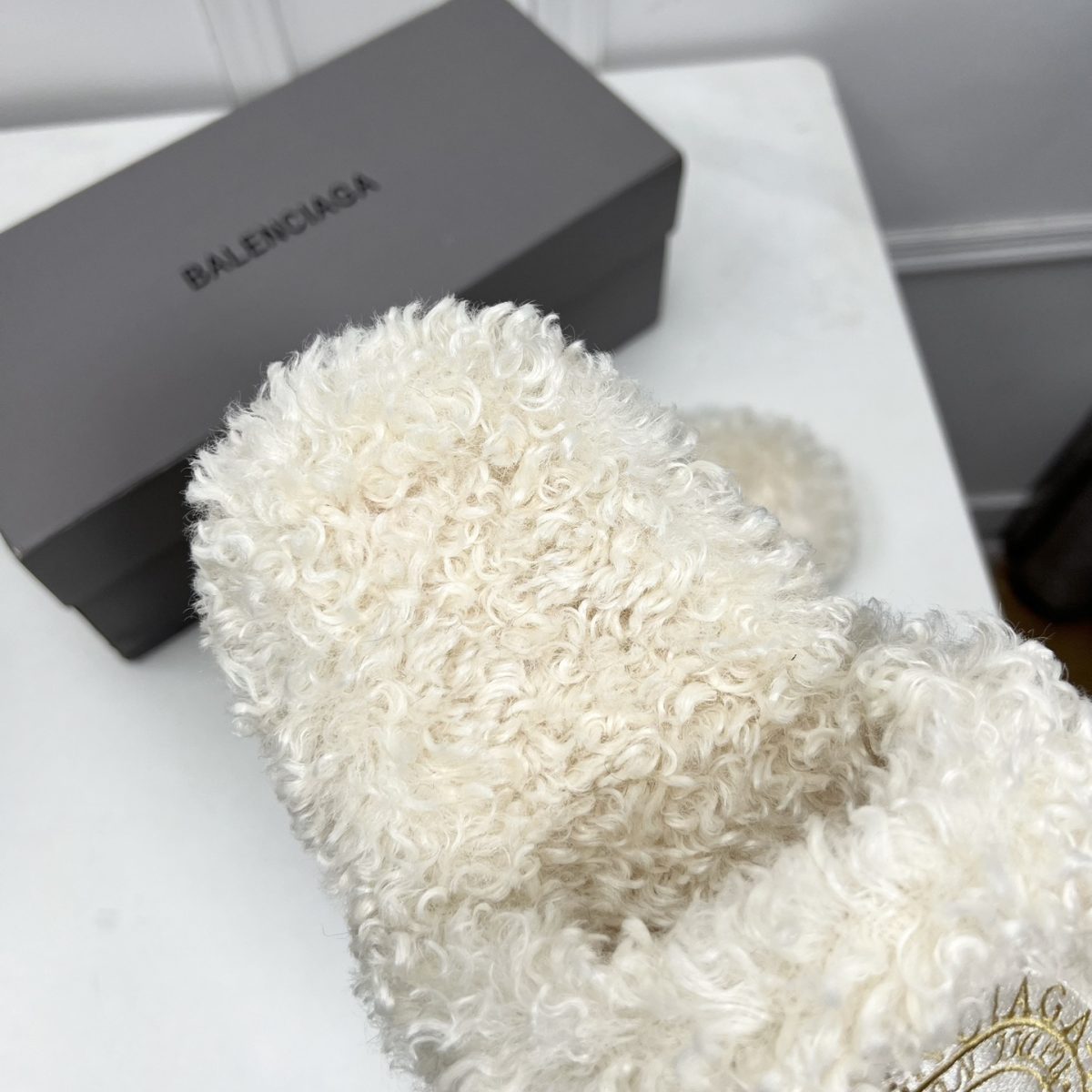 Balenciaga 23fw Women Winter Slippers Size 36-40 - Image 7