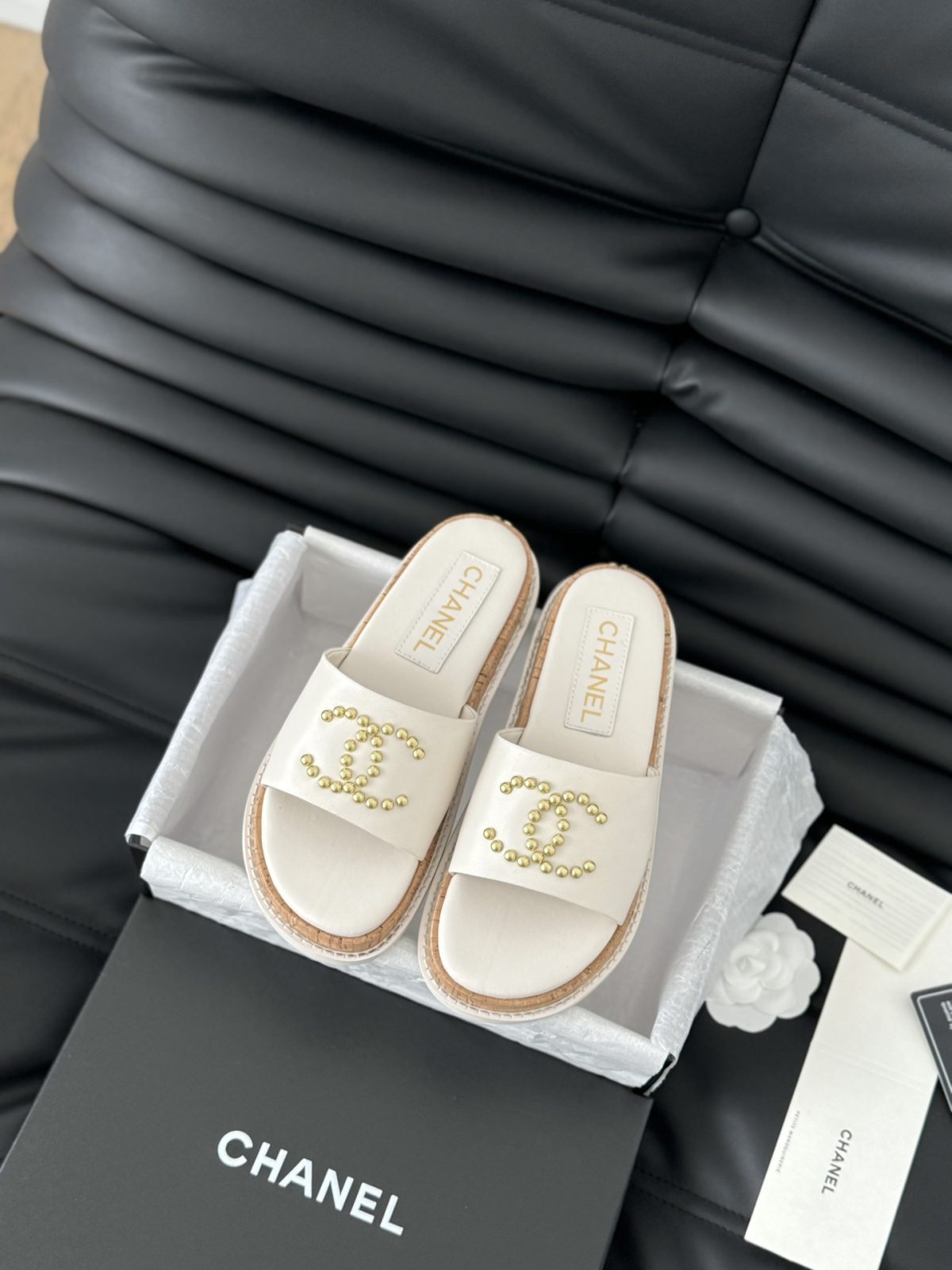 Chanel 2024 New Slippers Size 36-41 - Image 2