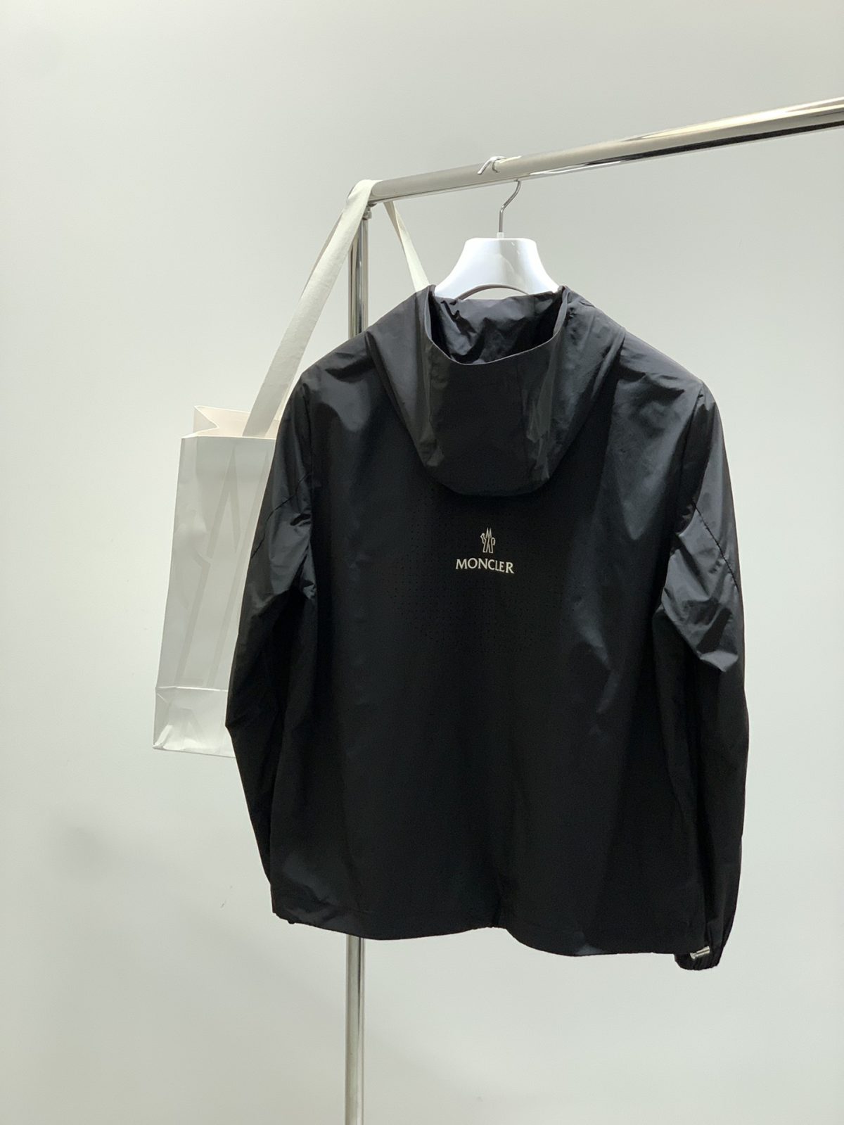 Moncler Unisex Jacket Size M-XXXL - Image 2
