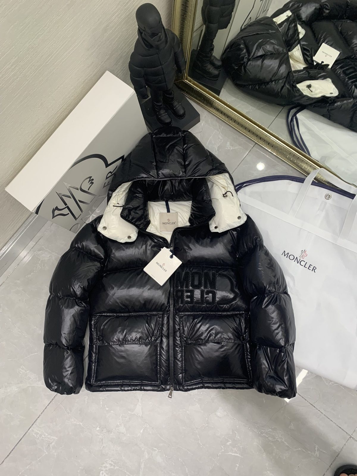Moncler Abbaye Women Winter Jacket Size 1/M （This product is a discounted item and does not accept returns or exchanges after purchase.） - Image 6