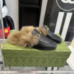 Gucci Winter Slippers Size 41 - Image 2