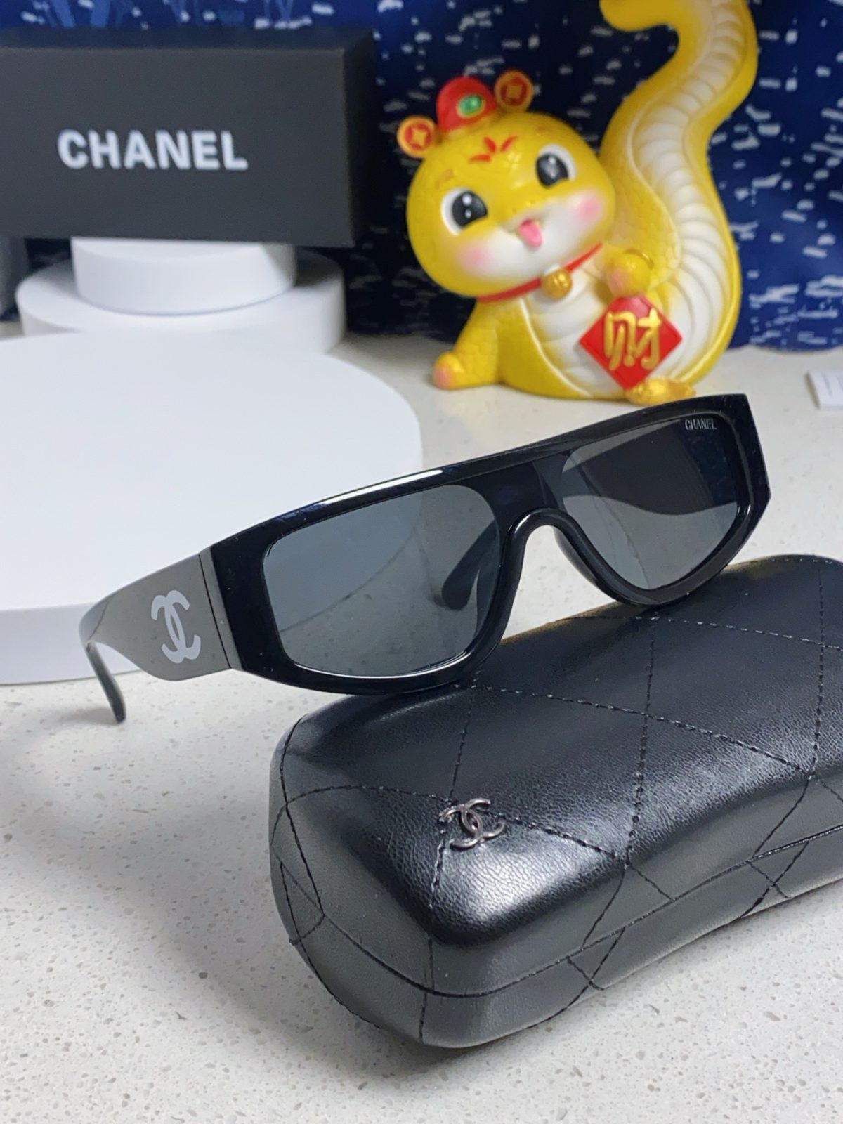Chanel Sunglasses - Image 9