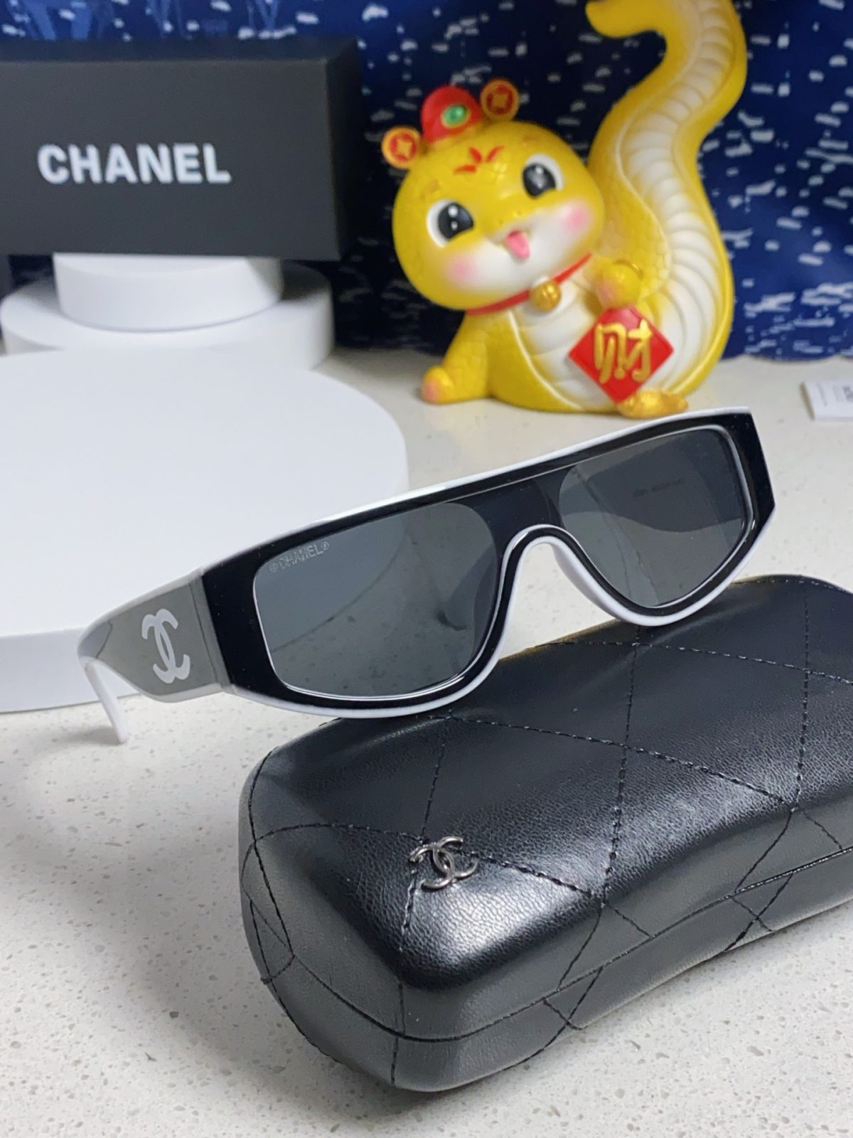 Chanel Sunglasses - Image 9