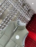 Canada Goose Winter Vest Size L - Image 2
