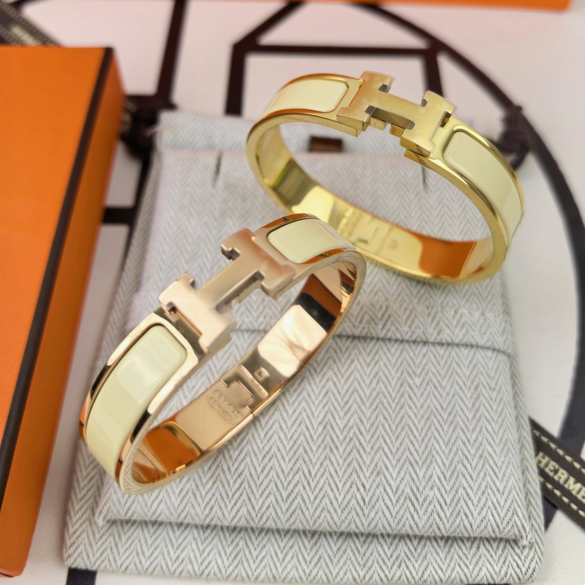Hermes Bracelet - Image 1