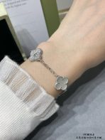 Van Cleef & Arpels Bracelet - Image 6