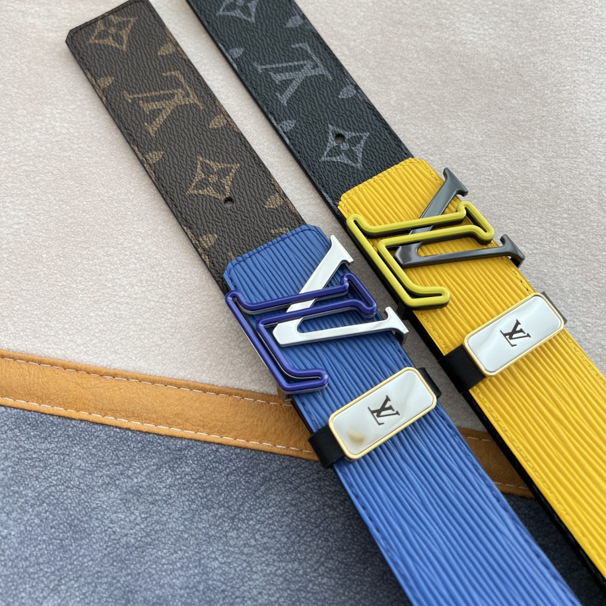 Louis Vuitton Men Belt Width 4cm - Image 1